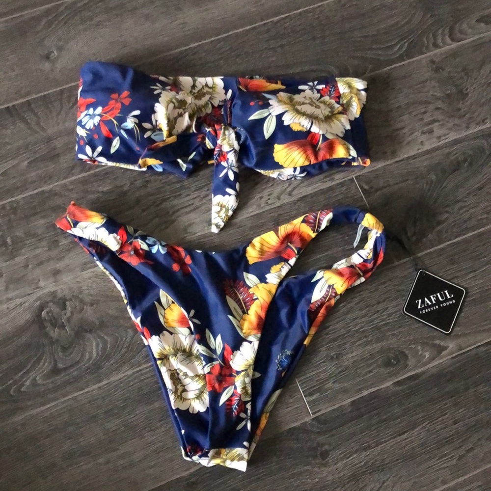 Bathing suit